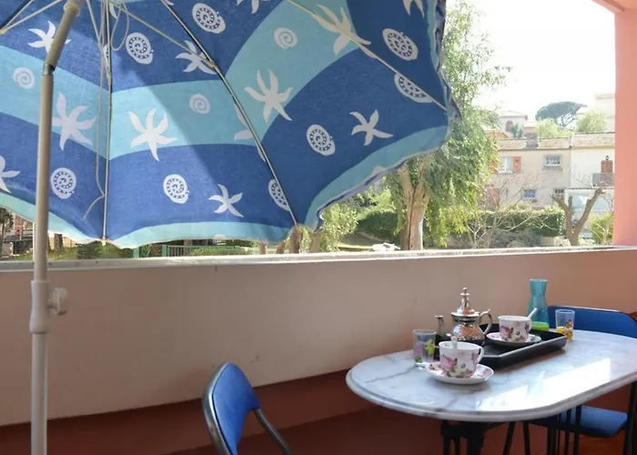 Apartment : Avec Piscine, Parking, Climatisation Et Terrasse - Fr-1-226-294