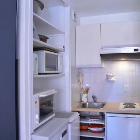 : Avec Piscine, Parking, Climatisation Et Terrasse - Fr-1-226-294 *