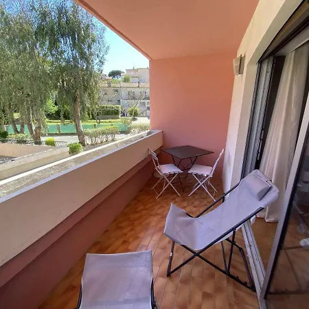 : Avec Piscine, Parking, Climatisation Et Terrasse - Fr-1-226-294 *