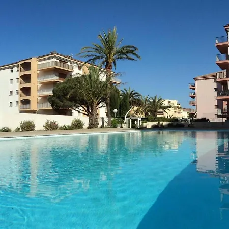: Avec Piscine, Parking, Climatisation Et Terrasse - Fr-1-226-294 Sainte-Maxime