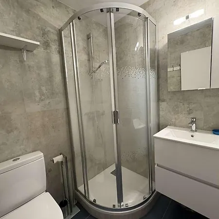 : Avec Piscine, Parking, Climatisation Et Terrasse - Fr-1-226-294 * 생트막시메
