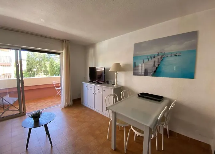: Avec Piscine, Parking, Climatisation Et Terrasse - Fr-1-226-294 Sainte-Maxime